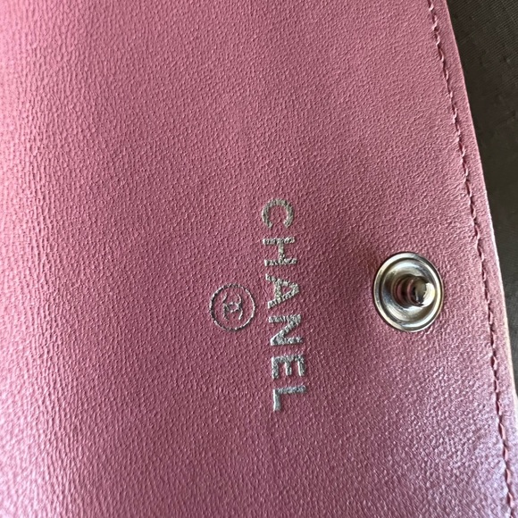Chanel Camellia Card Holder second hand - Picture 13 of 14